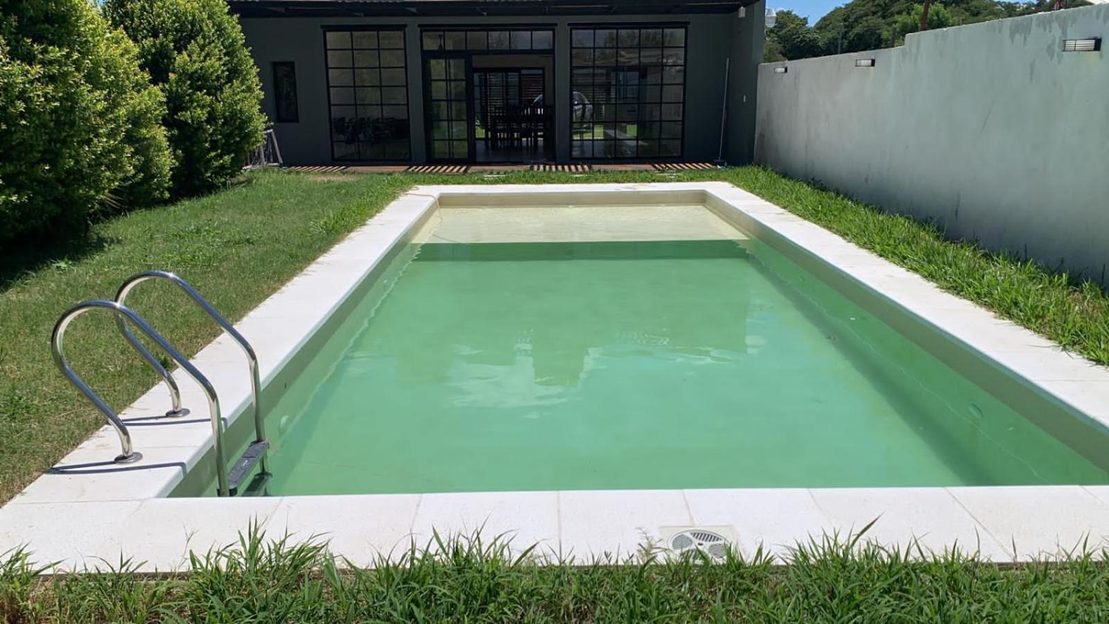 Casa Quincho Con Pileta * Corrientes